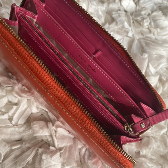 Kate Spade wallet - Picture 7 of 12
